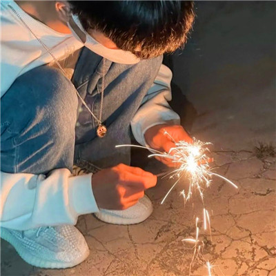 被帅晕😵‍💫 这些ins风高级质感男头像太绝啦 男生头像 第46张