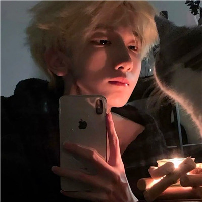 被帅晕😵‍💫 这些ins风高级质感男头像太绝啦 男生头像 第51张