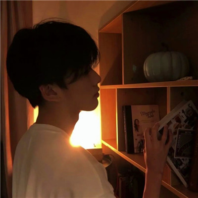 被帅晕😵‍💫 这些ins风高级质感男头像太绝啦 男生头像 第61张