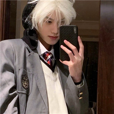 被帅晕😵‍💫 这些ins风高级质感男头像太绝啦 男生头像 第60张