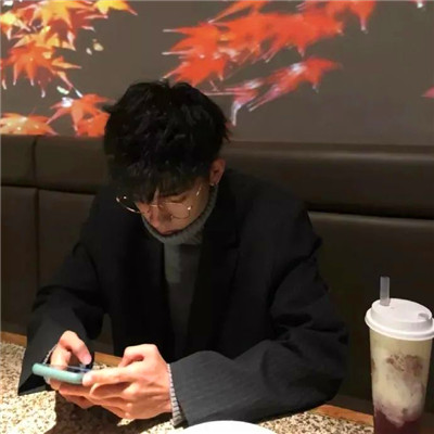被帅晕😵‍💫 这些ins风高级质感男头像太绝啦 男生头像 第69张