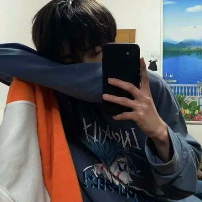 被帅晕😵‍💫 这些ins风高级质感男头像太绝啦 男生头像 第77张