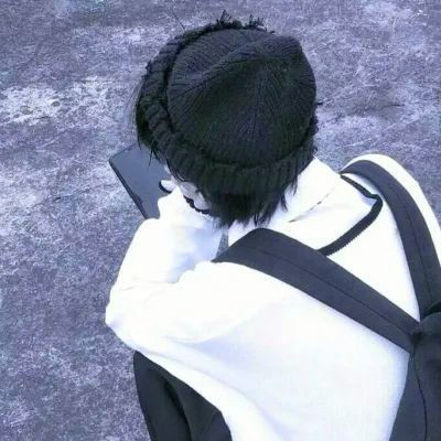 被帅晕😵‍💫 这些ins风高级质感男头像太绝啦 男生头像 第87张