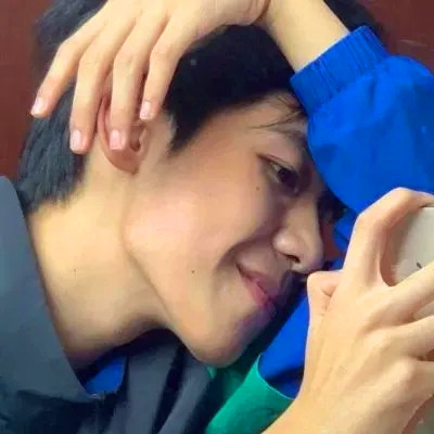 被帅晕😵‍💫 这些ins风高级质感男头像太绝啦 男生头像 第98张