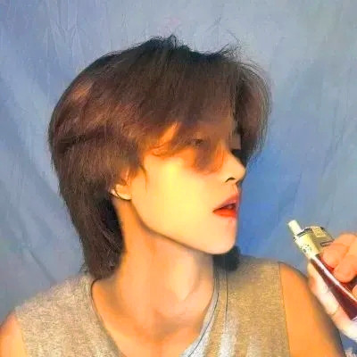 被帅晕😵‍💫 这些ins风高级质感男头像太绝啦 男生头像 第94张