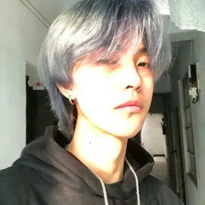 被帅晕😵‍💫 这些ins风高级质感男头像太绝啦 男生头像 第101张