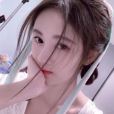 微信头像女简单干净🌼一眼就爱住啦 女生头像 第4张