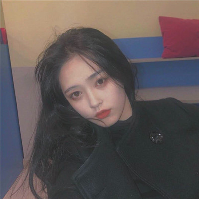 😍慵懒冷淡风女生微信头像大集合 女生头像 第8张