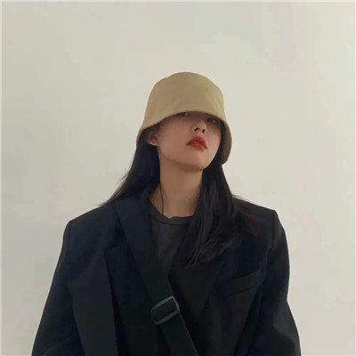 😍慵懒冷淡风女生微信头像大集合 女生头像 第21张