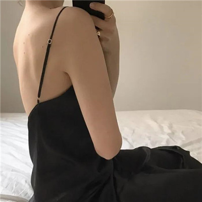 😍慵懒冷淡风女生微信头像大集合 女生头像 第29张