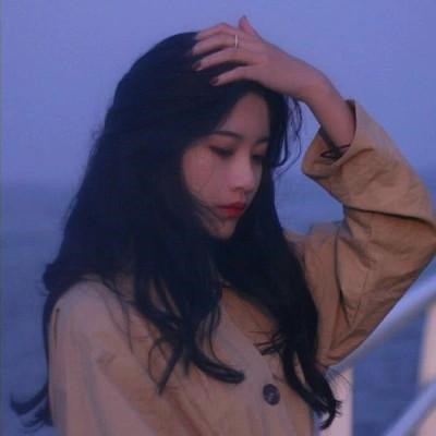 😍慵懒冷淡风女生微信头像大集合 女生头像 第47张