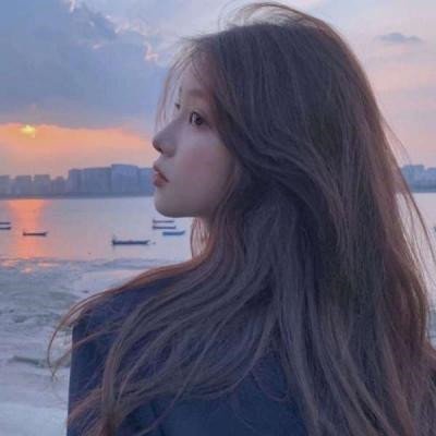 😍慵懒冷淡风女生微信头像大集合 女生头像 第55张
