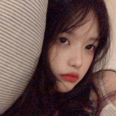 😍慵懒冷淡风女生微信头像大集合 女生头像 第51张
