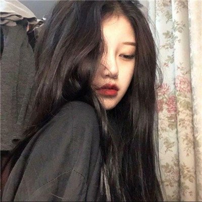 😍慵懒冷淡风女生微信头像大集合 女生头像 第62张