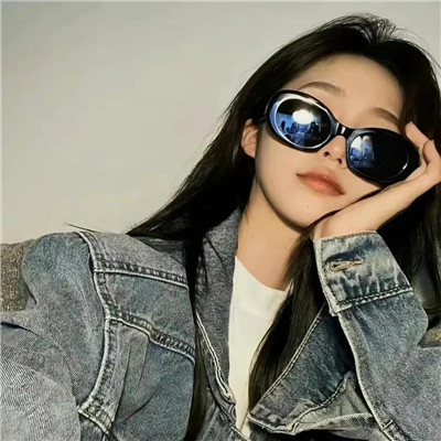 😍慵懒冷淡风女生微信头像大集合 女生头像 第71张