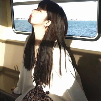 😍慵懒冷淡风女生微信头像大集合 女生头像 第72张