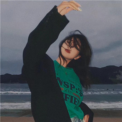 😍慵懒冷淡风女生微信头像大集合 女生头像 第68张