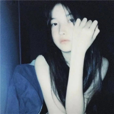 😍慵懒冷淡风女生微信头像大集合 女生头像 第73张