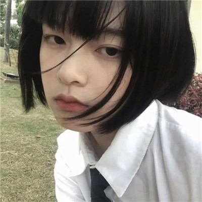 😍慵懒冷淡风女生微信头像大集合 女生头像 第76张