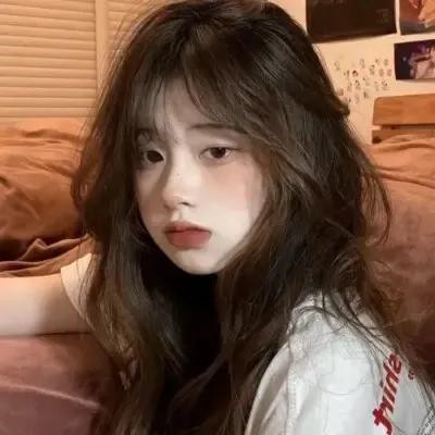😍慵懒冷淡风女生微信头像大集合 女生头像 第85张