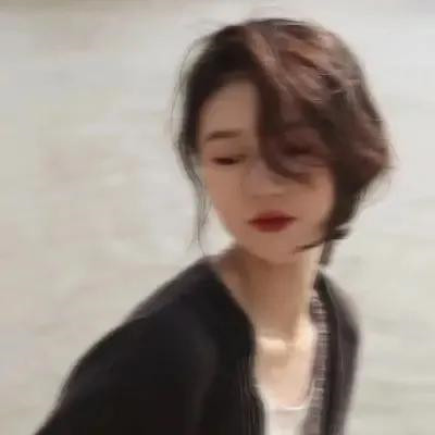 😍慵懒冷淡风女生微信头像大集合 女生头像 第82张