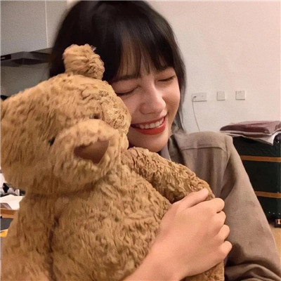😍慵懒冷淡风女生微信头像大集合 女生头像 第90张