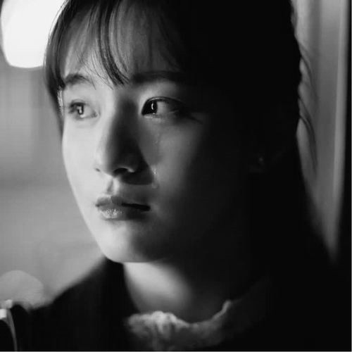 黑白伤感emo风高冷头像合集，小众高级感氛围感拉满！ 其它头像 第9张