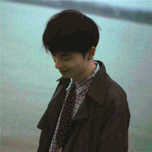 魅力来袭！成熟男人头像精选 男生头像 第17张