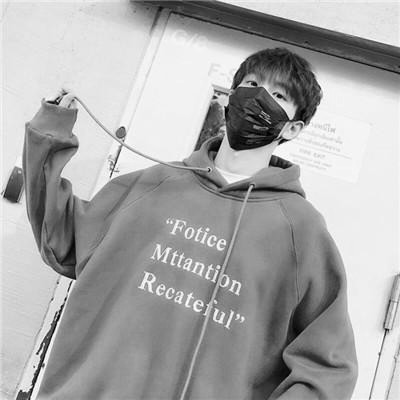 超A冷酷霸气男生黑白头像！暗黑系 / 拽酷 / 高冷风格全覆盖 男生头像 第45张