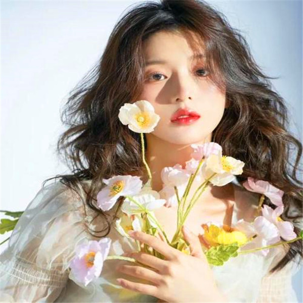 2025年超火的100张女生微信头像来啦 女生头像 第90张