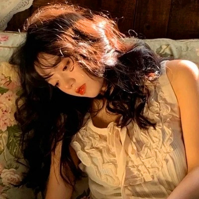 宝藏女孩必看！简约干净微信女生头像大全来啦 女生头像 第35张
