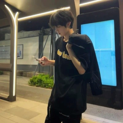 头像男ins高级质感，男孩子们快冲！ 男生头像 第2张