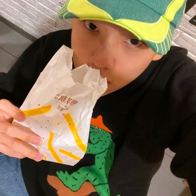 头像男ins高级质感，男孩子们快冲！ 男生头像 第8张