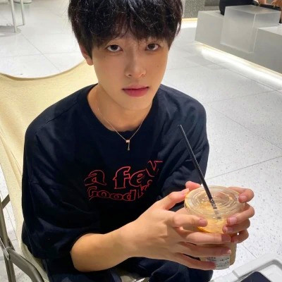 头像男ins高级质感，男孩子们快冲！ 男生头像 第76张