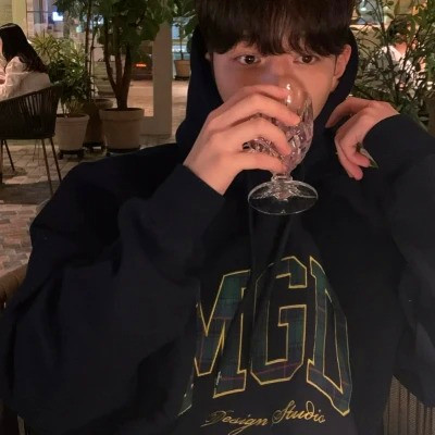 头像男ins高级质感，男孩子们快冲！ 男生头像 第85张