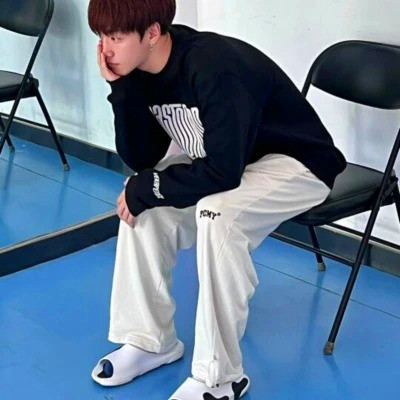头像男ins高级质感，男孩子们快冲！ 男生头像 第81张