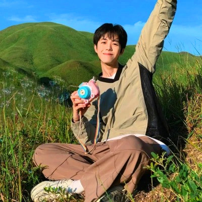 头像男ins高级质感，男孩子们快冲！ 男生头像 第93张