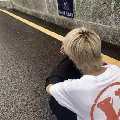 超绝的背影男生头像图片合集 男生头像 第26张