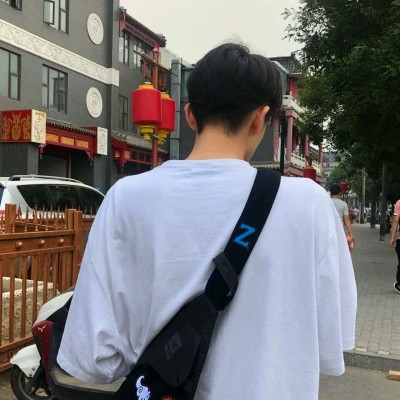 超绝的背影男生头像图片合集 男生头像 第46张
