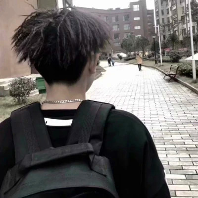 超绝的背影男生头像图片合集 男生头像 第47张