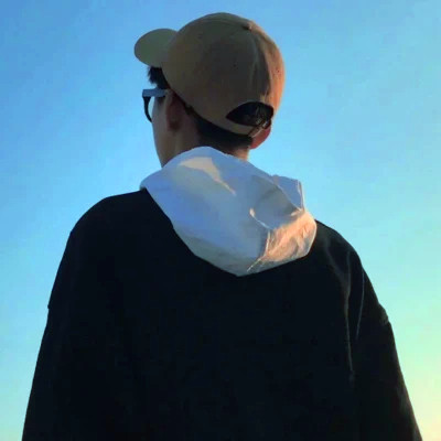 超绝的背影男生头像图片合集 男生头像 第45张