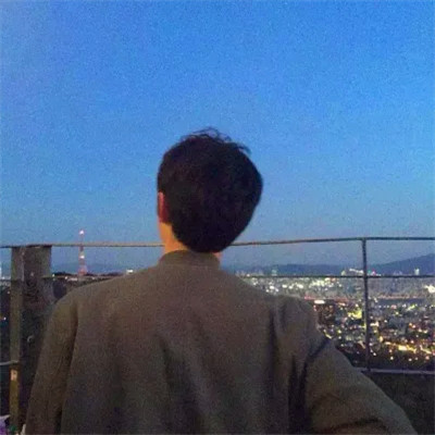 超绝的背影男生头像图片合集 男生头像 第69张