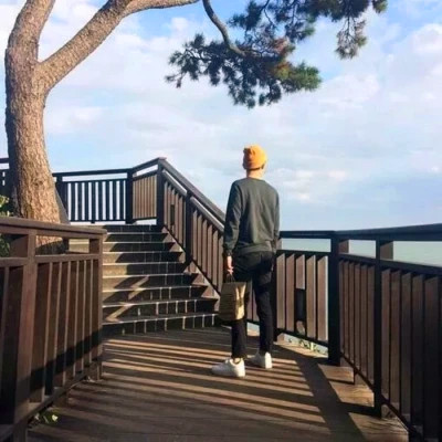 超绝的背影男生头像图片合集 男生头像 第100张 超绝的背影男生头像图片合集 男生头像 第100张