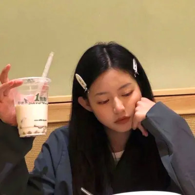 头像女ins高级质感大众，宝藏收藏 女生头像 第3张