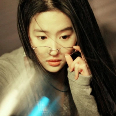 被刘亦菲戴眼镜的清纯头像美哭 其它头像 第4张