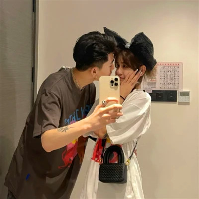 2025最新双人真人情侣头像图片大全：甜蜜 / 搞怪 / 文艺风格合集，高清无水印免费下载 情侣头像 第68张