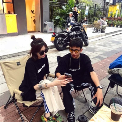 2025最新双人真人情侣头像图片大全：甜蜜 / 搞怪 / 文艺风格合集，高清无水印免费下载 情侣头像 第72张