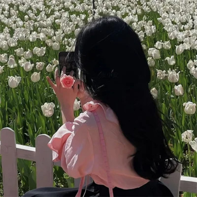 仙气飘飘的唯美女生背影头像大集合，小众高级氛围感拉满 女生头像 第85张