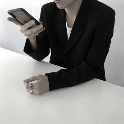 头像男成熟稳重，满满的都是岁月沉淀下来的韵味 男生头像 第4张