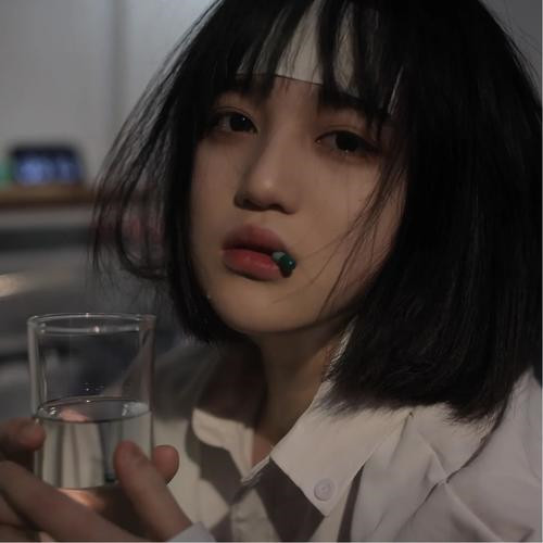100张绝美女生头像来袭,火爆全网超好看! 女生头像 第27张 100张绝美女生头像来袭,火爆全网超好看! 女生头像 第27张